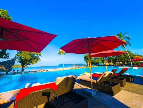 Langkawi Luxury Romance - Private Pool Beach Villa & Sunset Yacht