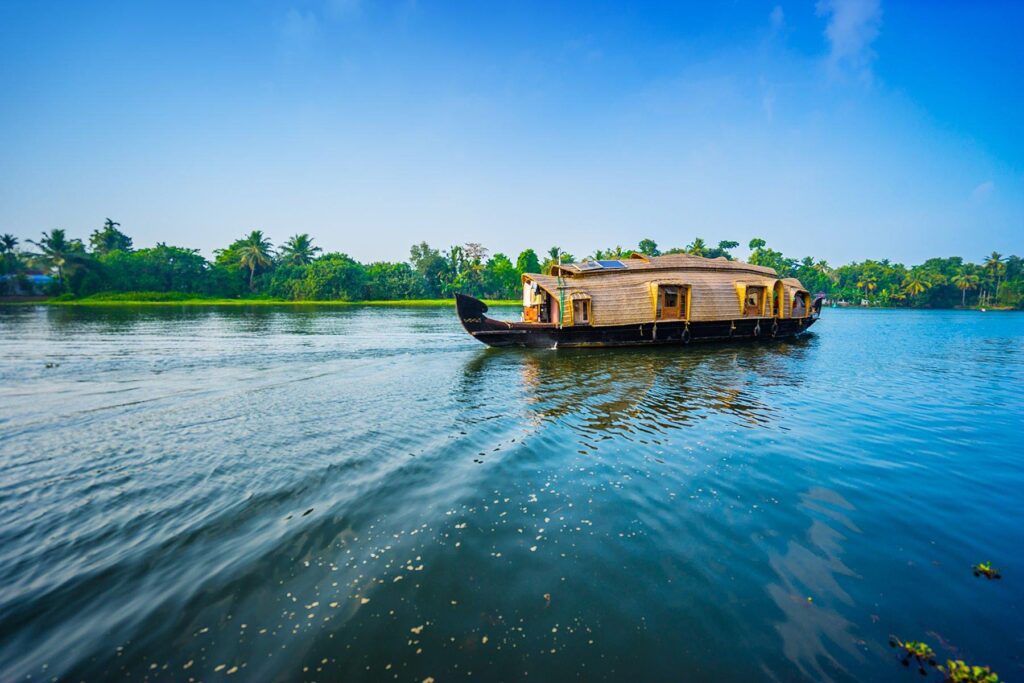 Boat house Kerala tour