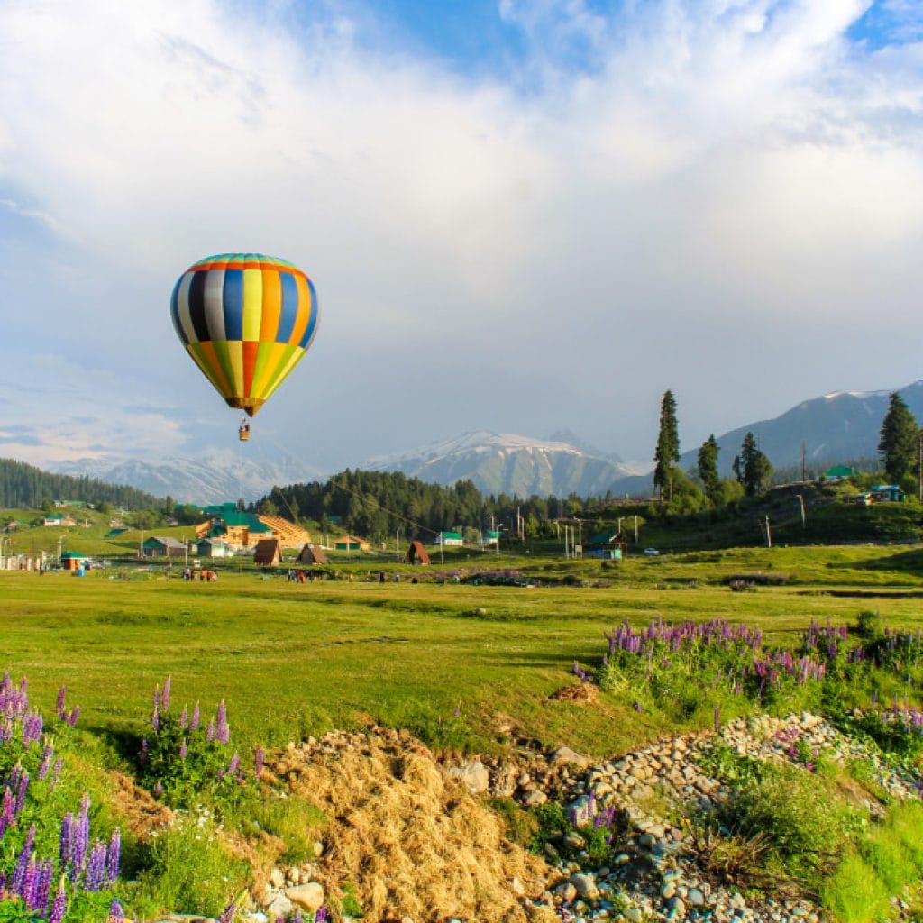 kashmir hot airbaloon
